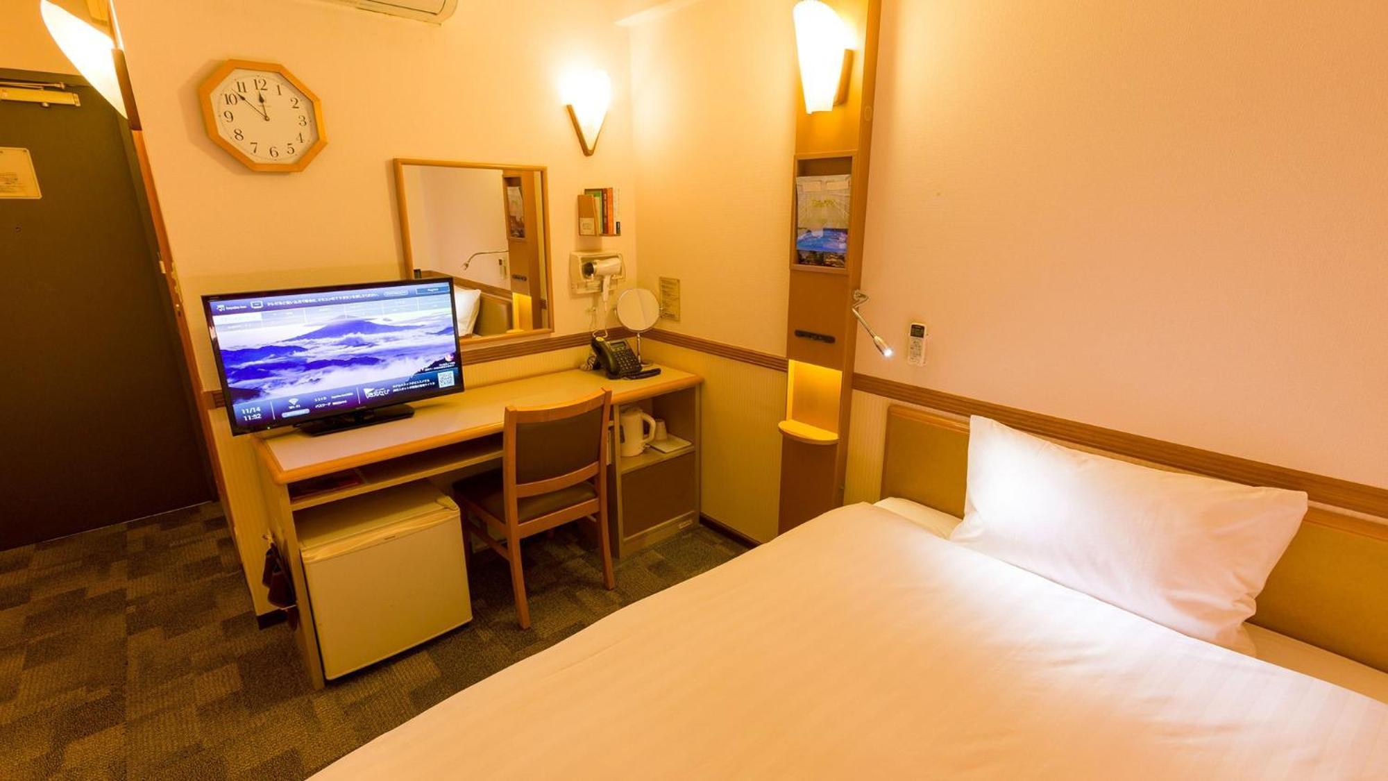 Toyoko Inn Tokyo Monzen-Nakacho Eitaibashi חדר תמונה