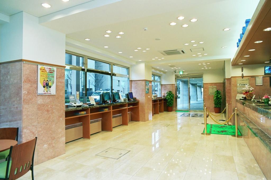 Toyoko Inn Tokyo Monzen-Nakacho Eitaibashi מראה חיצוני תמונה