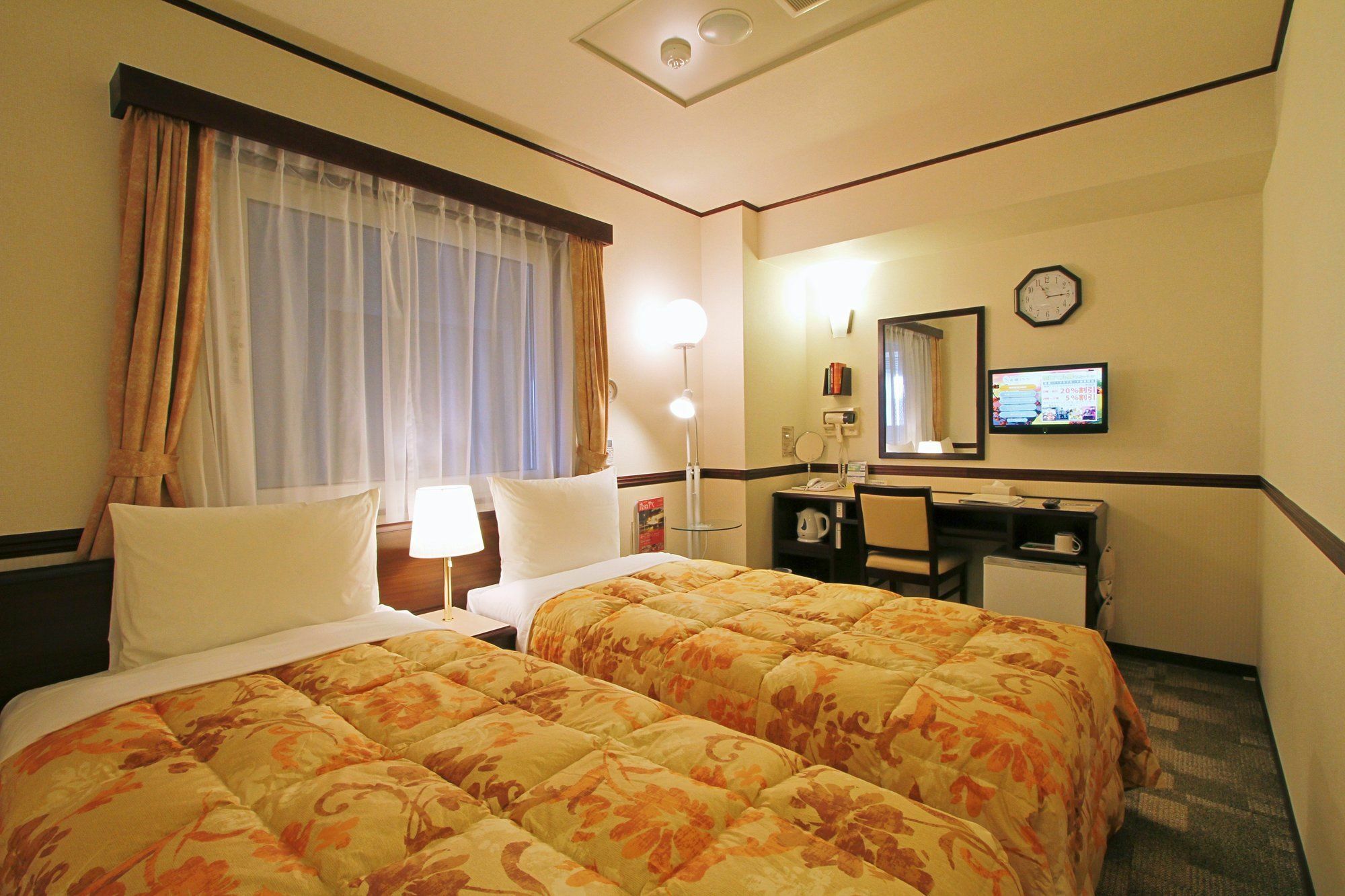 Toyoko Inn Tokyo Monzen-Nakacho Eitaibashi מראה חיצוני תמונה