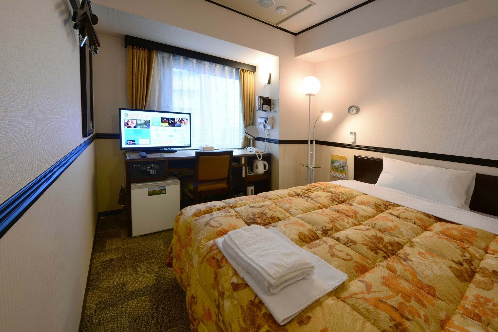 Toyoko Inn Tokyo Monzen-Nakacho Eitaibashi מראה חיצוני תמונה