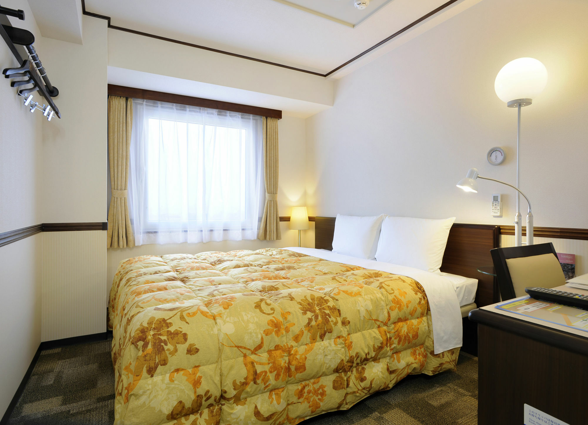Toyoko Inn Tokyo Monzen-Nakacho Eitaibashi מראה חיצוני תמונה